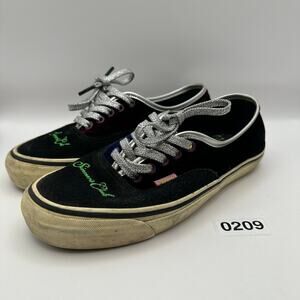 VANS Women's 8 Sinners Club Authentic Skateboard Sneaker